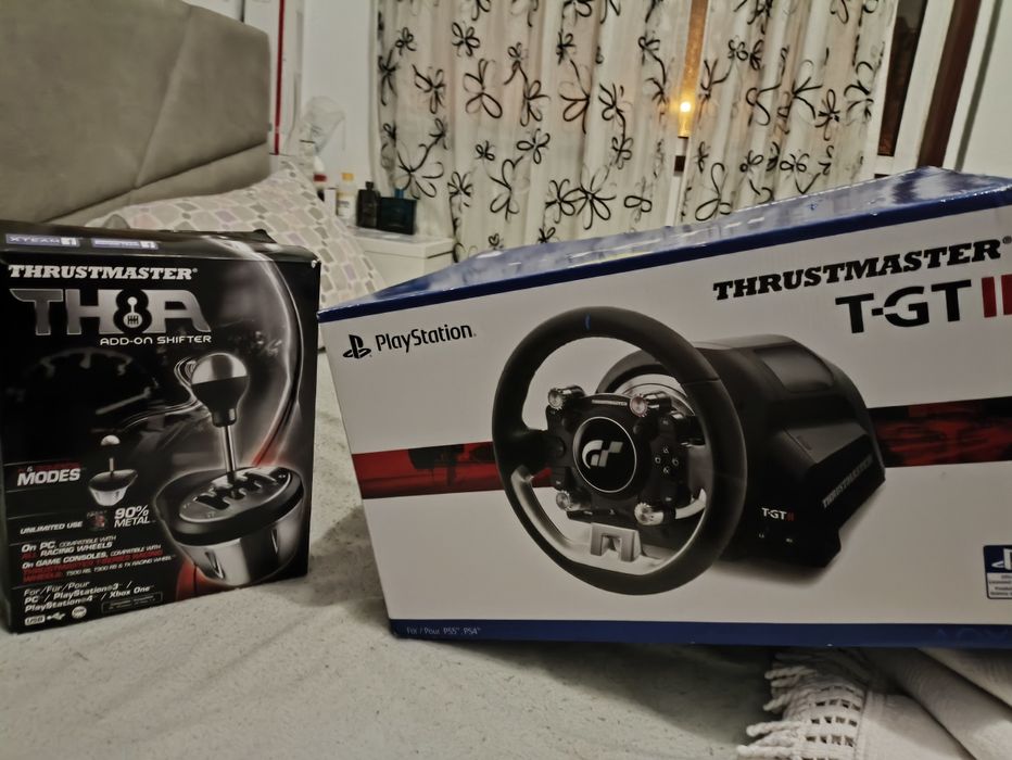 Volante Thrustmaster tgt 2 playseat completo com possibilidade de vender com ps5
