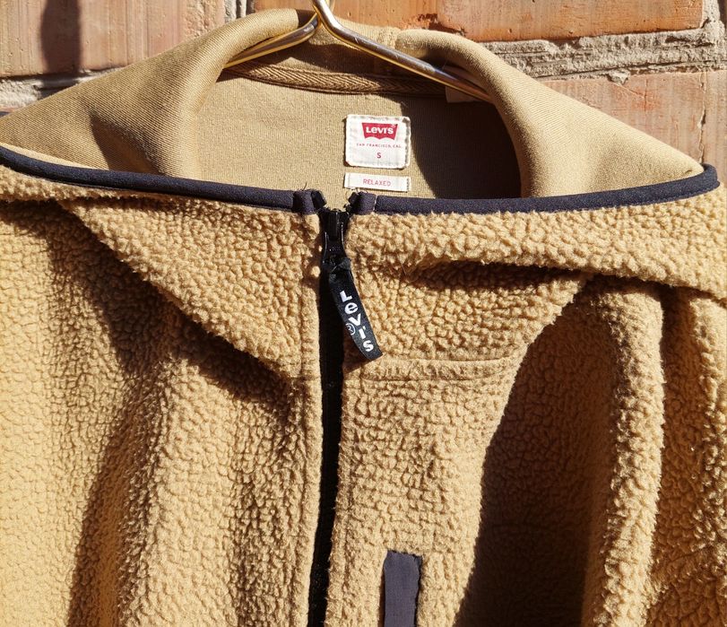 флісова кофта/куртка від бренду Levi's