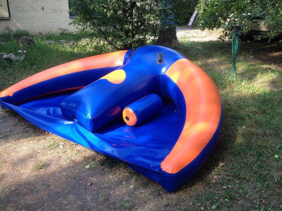 надувной водный аттракцион
