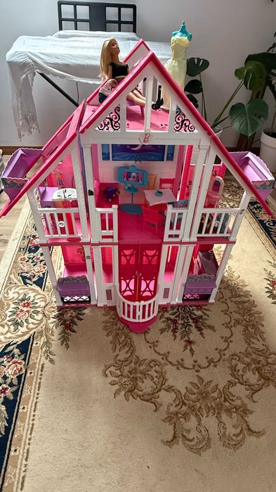 Domek dla lalek barbie