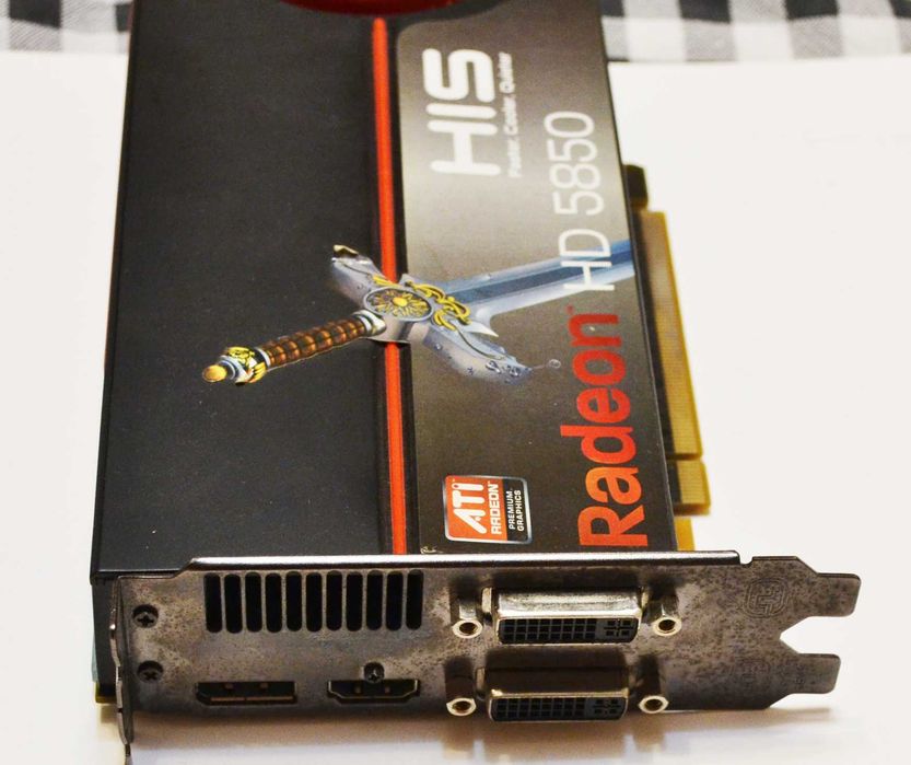 Відеокарта HIS Radeon HD 5850 (неробоча, на запчастини)