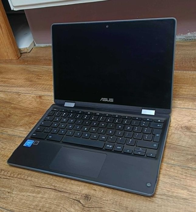 Chromebook ASUS C214M (ekran nie odpala się, sprawny)