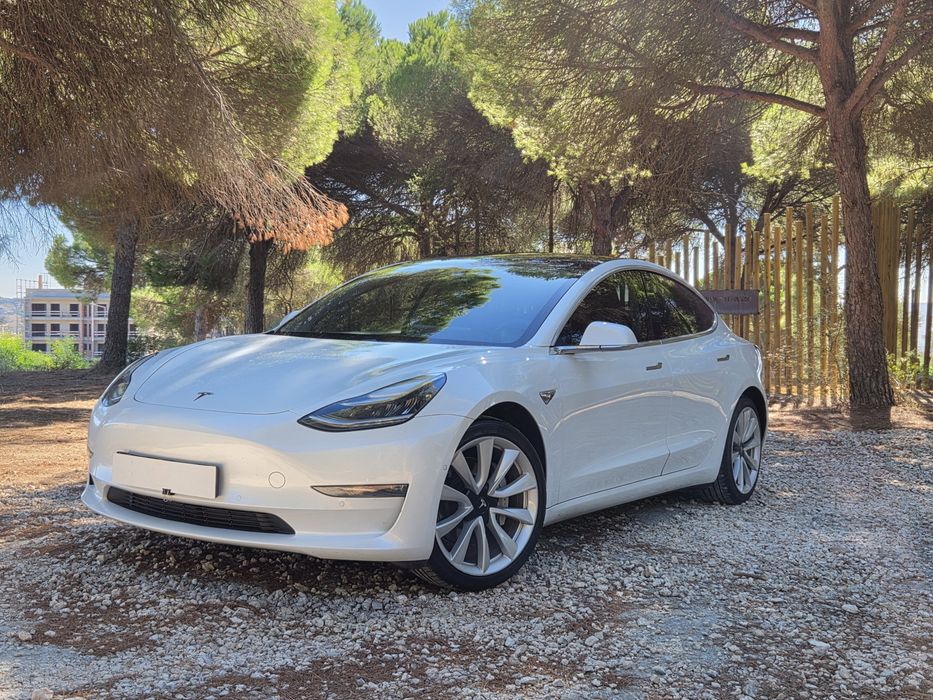 Tesla model 3 dual motors long range2019 — photo 4