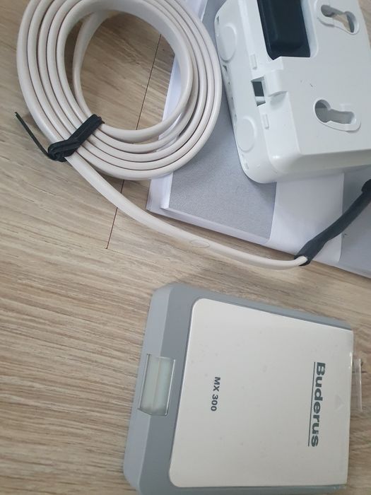 Moduł internetowy Buderus MX300 nowy z kieszenią do podłączenia
