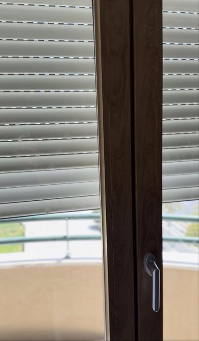 Manutenção e Reparação em Estores Eléctricos