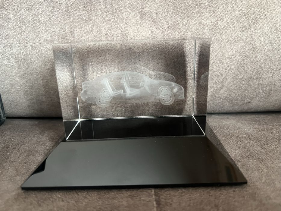 Lexus Szklana Kostka Z Laserowym Grawerem Samochodu Lexus