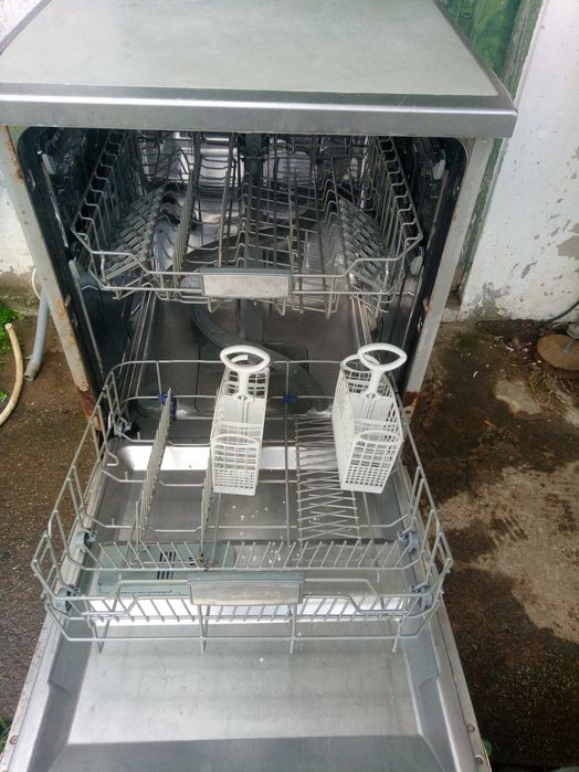Maquina lavar loiça para concertar ou peças