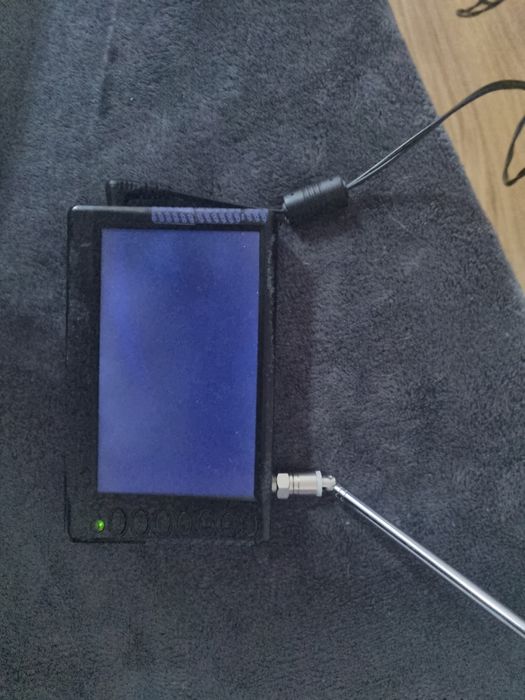 Mini telewizor z dvbt2,plus wbudowane radio fm