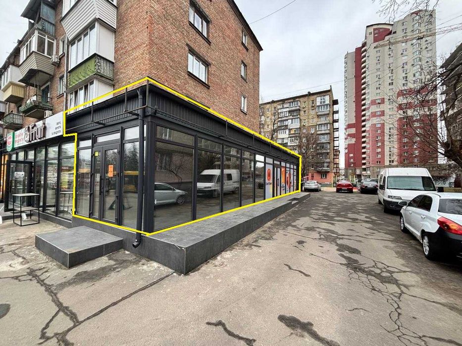 Оренда, кутовий фасад, 55 м2, вул. Афанасьєва