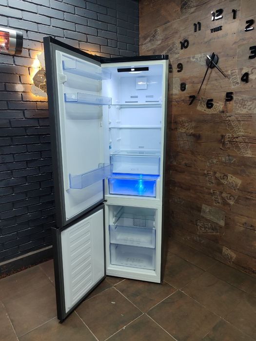 Двокамерний холодильник Beko. Техніка з Європи. No Frost