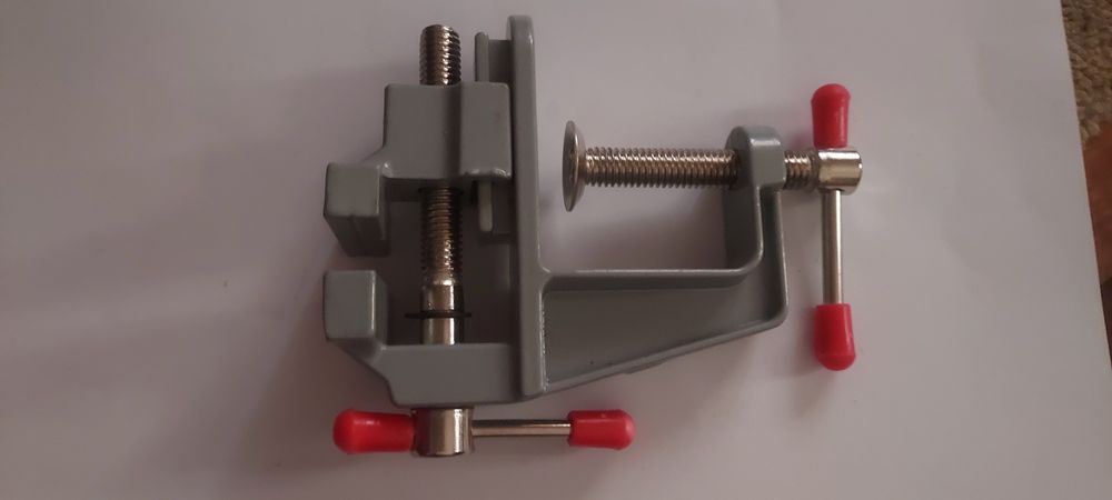 MINI TORNO DE MESA OURIVES NOVO. VEJAM FOTOS.EM DURO alumínio.