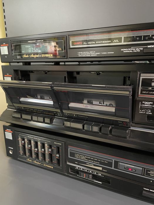 Тюнер  Fisher FM-226 + Дека CR-W223R + Підсилювач CA-223R.