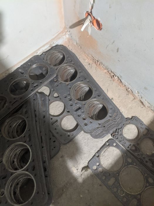 Прокладки до двигуна А-41.