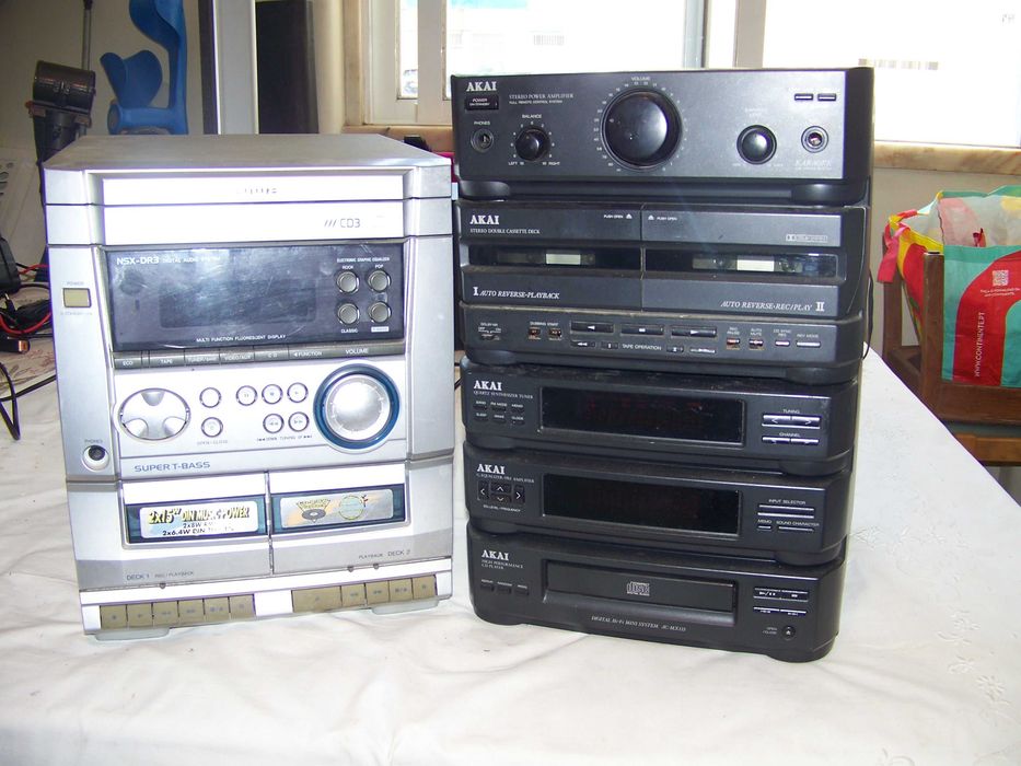aparelhagens midi AIWA e AKAI - cds e tape KO