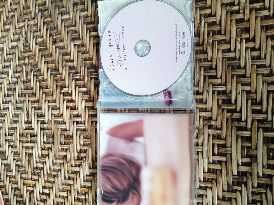 CD A Thousand Leaves, Sonic Youth