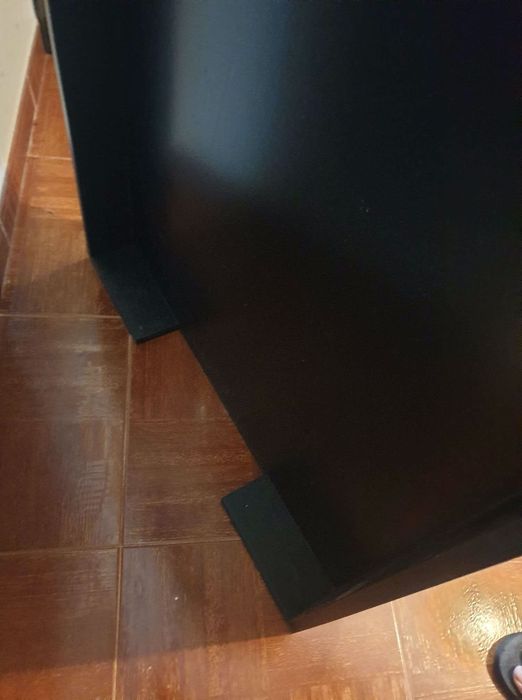 Móvel vertical para televisão