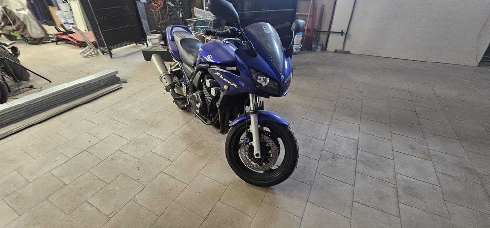 Yamaha FZS 600 S części wszystkie części bak owiewka lampa zegary