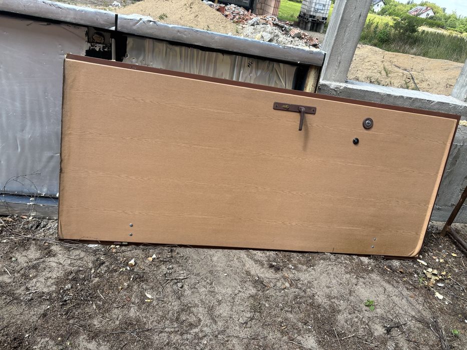 Sprzedam drzwi budowlane 90 cm