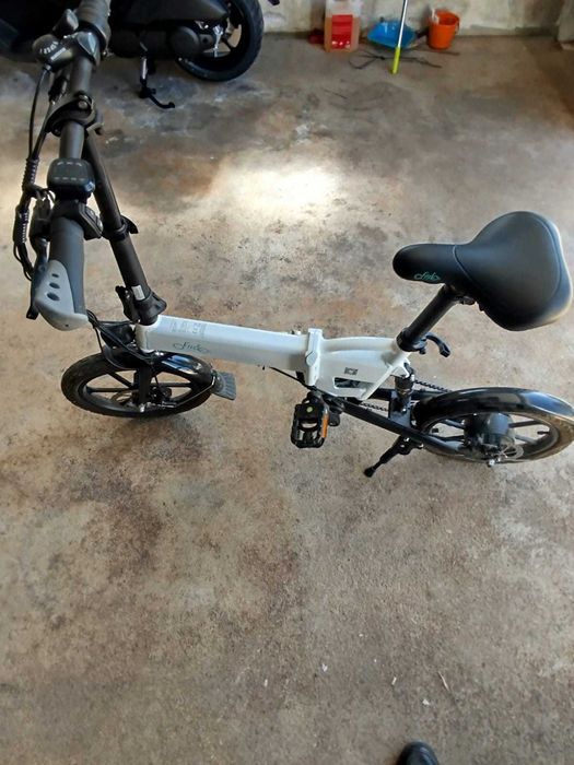 Bicicleta elétrica