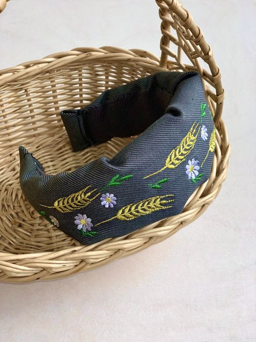 Обруч з вишивкою для дівчинки, вишитий обруч на голову для дівчинки