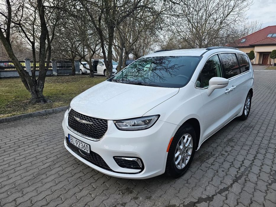 Chrysler Pacifica F ra VAT 23% Leasing 50 aut w ofercie na miejscu