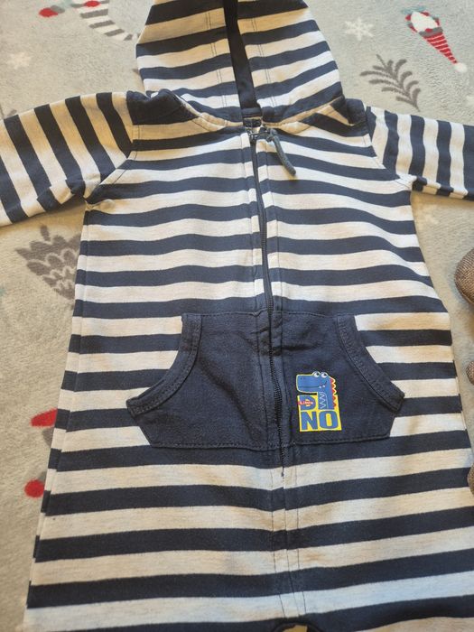 Kombinezon niemowlęcy/pajacyk rozmiar 80-86.