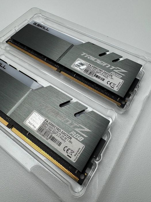 Оперативна пам'ять G.Skill Trident Z RGB DDR4 DIMM 2x16GB 3200MHz CL16
