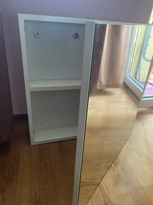 Lustro łazienkowe z szafką 60 cm