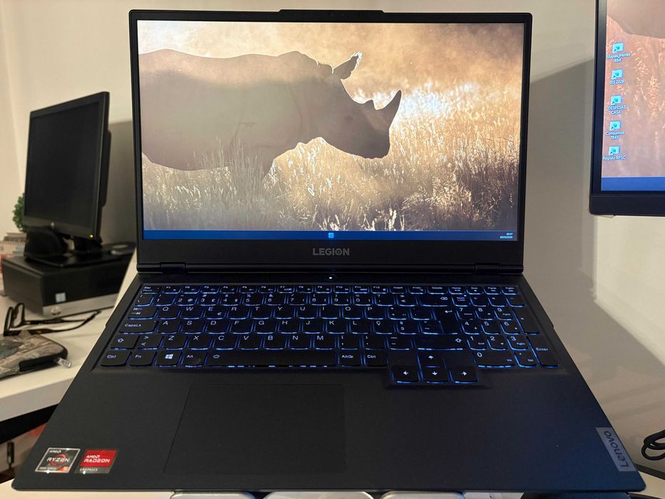 Portátil Gaming Lenovo 15ACH6H-879 (24 GB RAM, 2 discos SSD, Nvidia 6GB), COMO NOVO