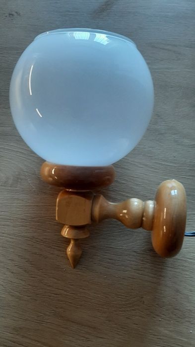 Kinkiet ścienny drewniany