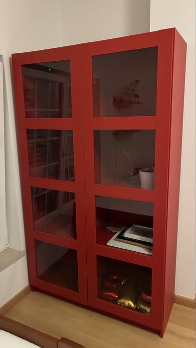 Vendo vitrine de sala