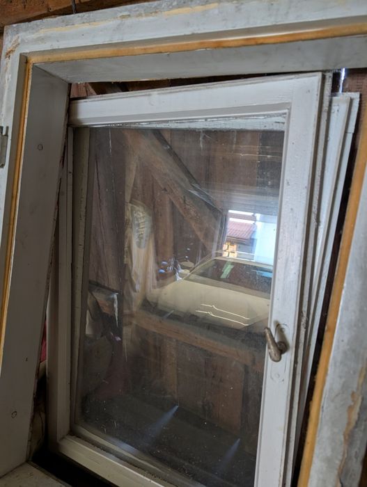 Okno drewniane z demontażu