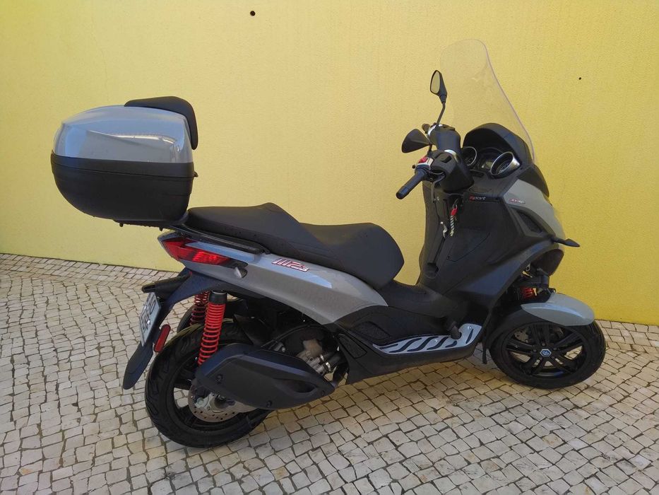 Piaggio MP3 300 Sport
