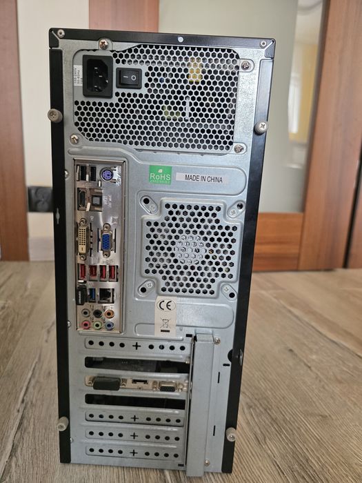 Komputer ASUS 6GB RAM + dysk 160GB / Athlon X3 3.2GHz / USB3 / GT730