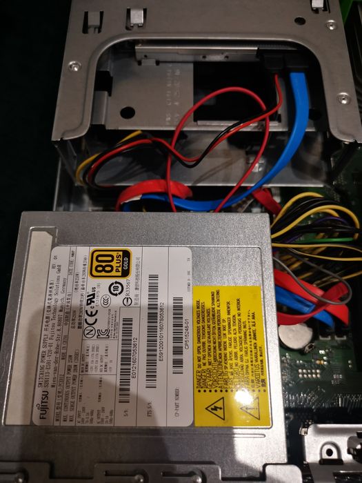 Fujitsu esprimo custom GeForce gtx1050ti 32gb ram i7