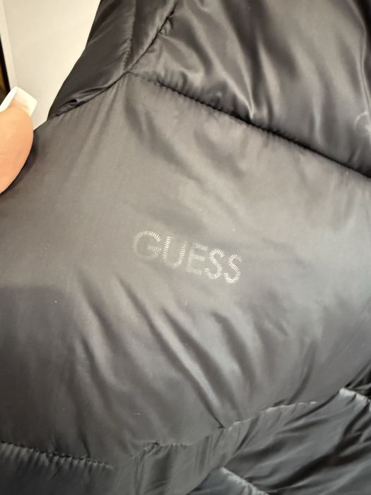Damska kurtka GUESS