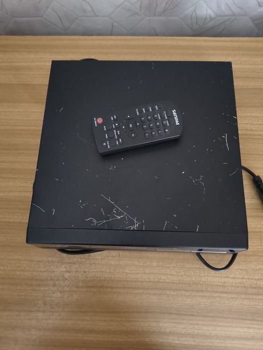 Odtwarzacz płyt CD i DVD