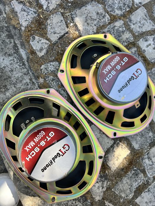 Vendo dois 6x9 600W64284520443523121