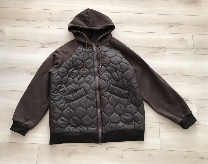 Легка весняно-осіння куртка-худі з капюшоном, розмір 50-52 (XL)