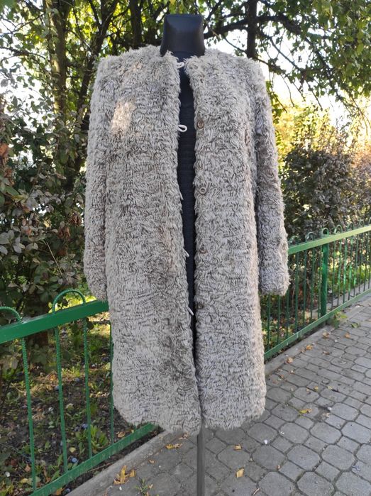 Płaszcz sztuczne futerko  H&M roz. 38 M  beż