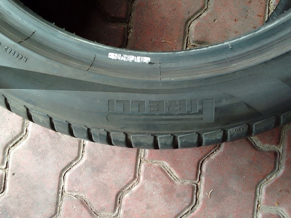 1 Opona letnia 235/45r18 PIRELLI 2020r