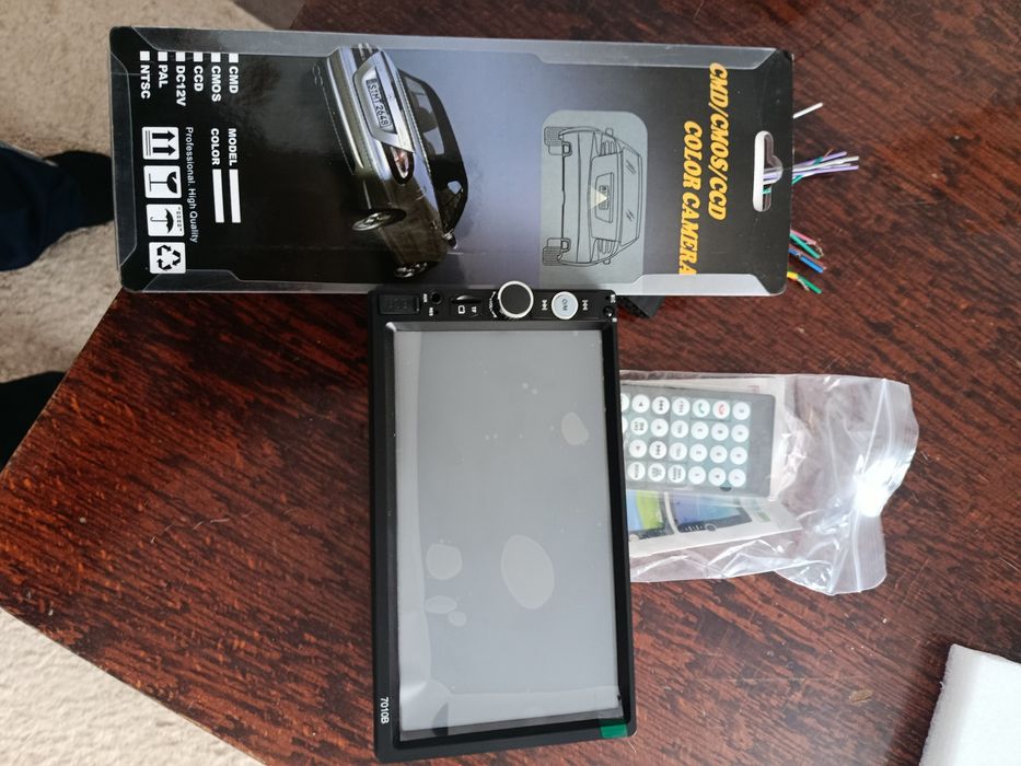 Нова магнітола робоча з камерою заднього бачення