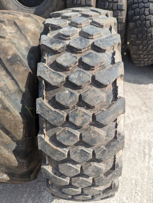 12.5R20 12.5-20 335/80r20 Continental MPT 80 opona