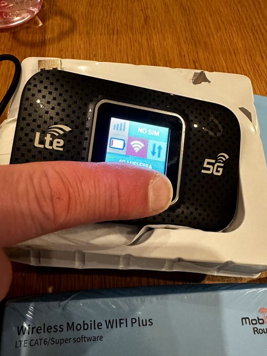 Hotspot modem 4G446783977475942401
