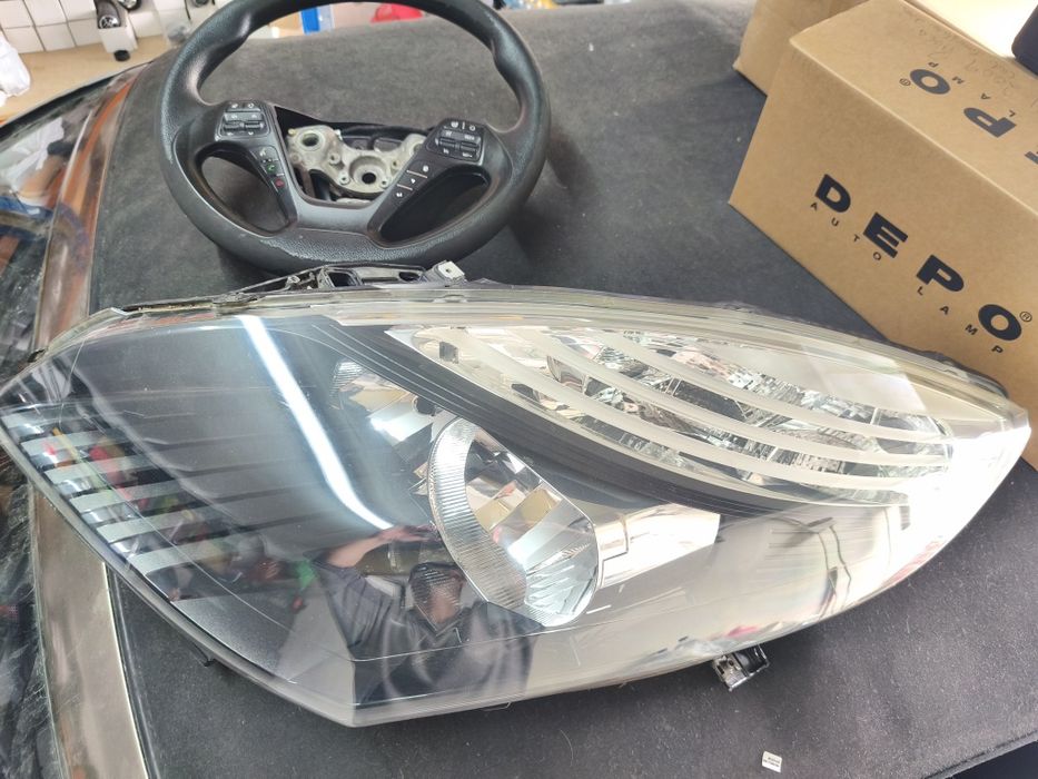 Renault Scenic III farol frente condutor