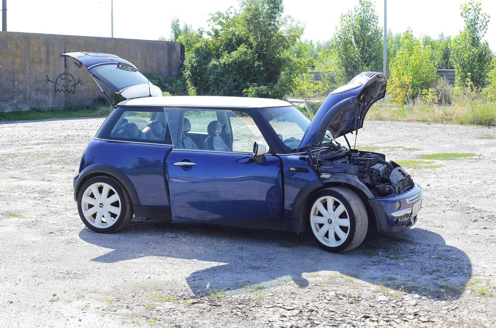 Mini Cooper R50 2002 года. Кожа