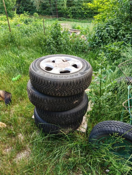 Felgi z oponam 175/65R14i do Toyota Yaris