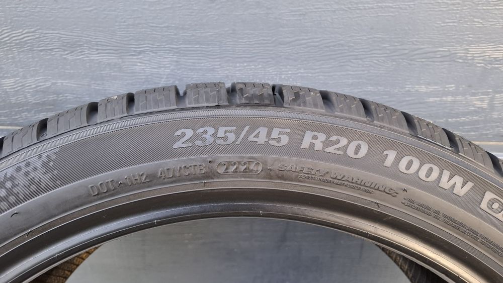 Kumho 235/45 R20 WinterCraft WS71 SUV