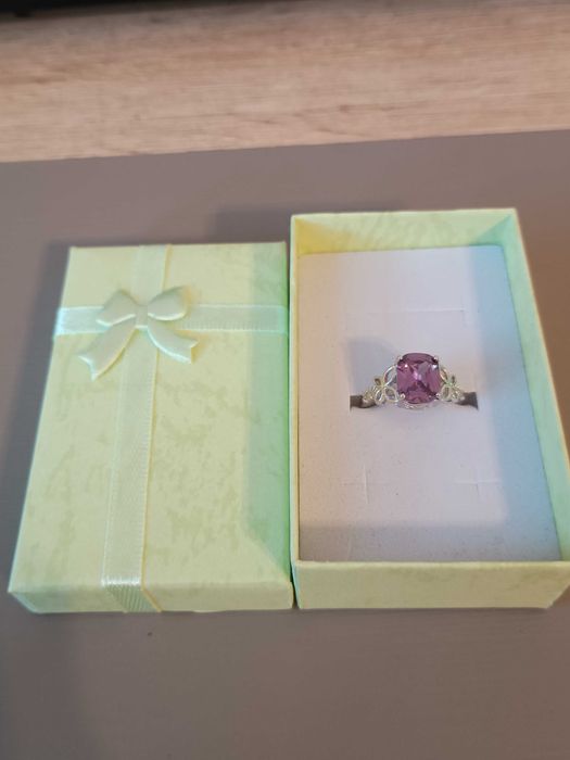 Srebrny pierścionek retro