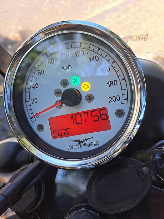 MOTO GUZZI V9 Bobber 850 10000KM